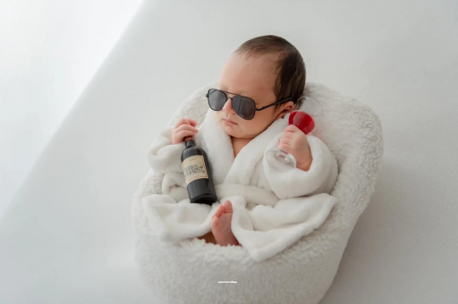 楚雄孕妇肚脐眼突出来